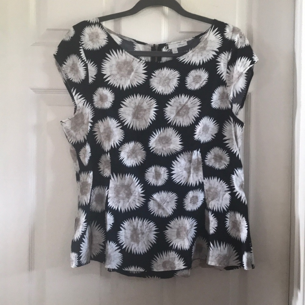Halogen Black Blouse with White and Taupe Sunburst Print